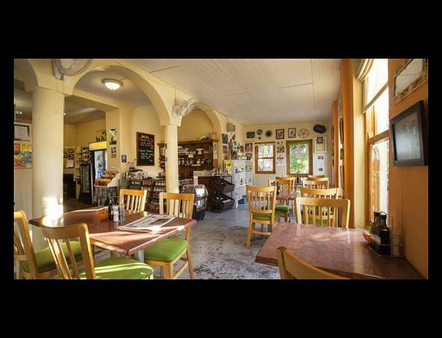 6 BEDROOM HOTEL FOR SALE IN DARLING